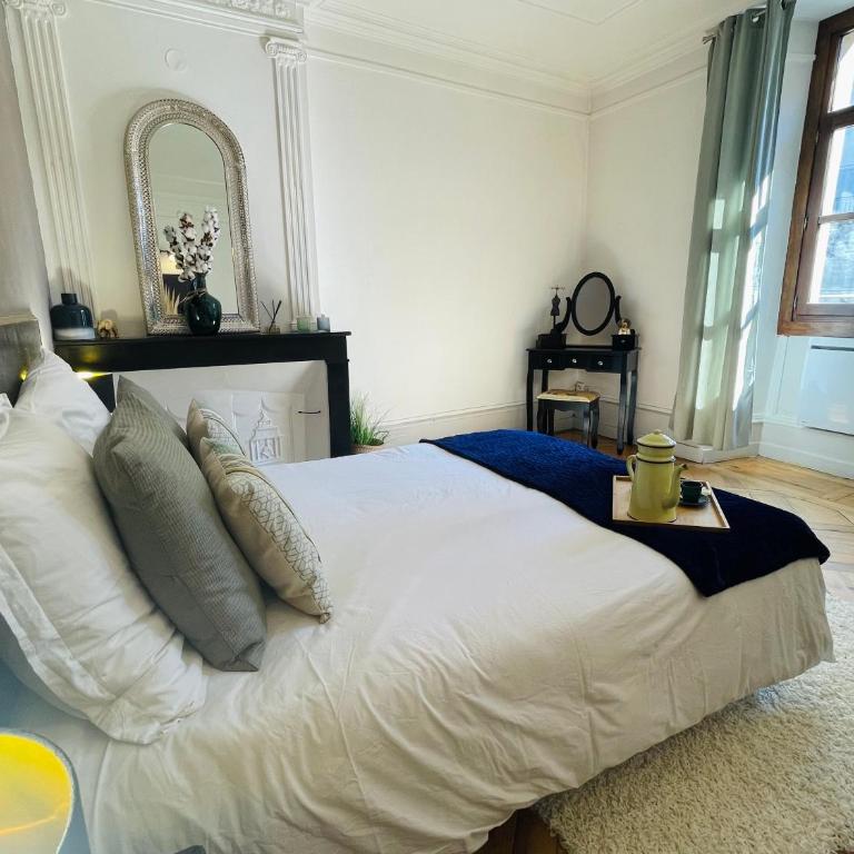 Maison Gabriel - Logement charmant au cœur de la Cité Médiévale - T3 75m2 - Appartamento con 2 Camere da Letto - 20