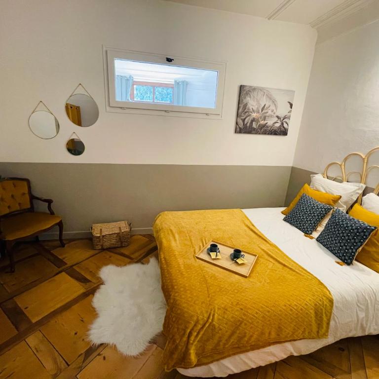 Maison Gabriel - Logement charmant au cœur de la Cité Médiévale - T3 75m2 - Appartamento con 2 Camere da Letto - 24