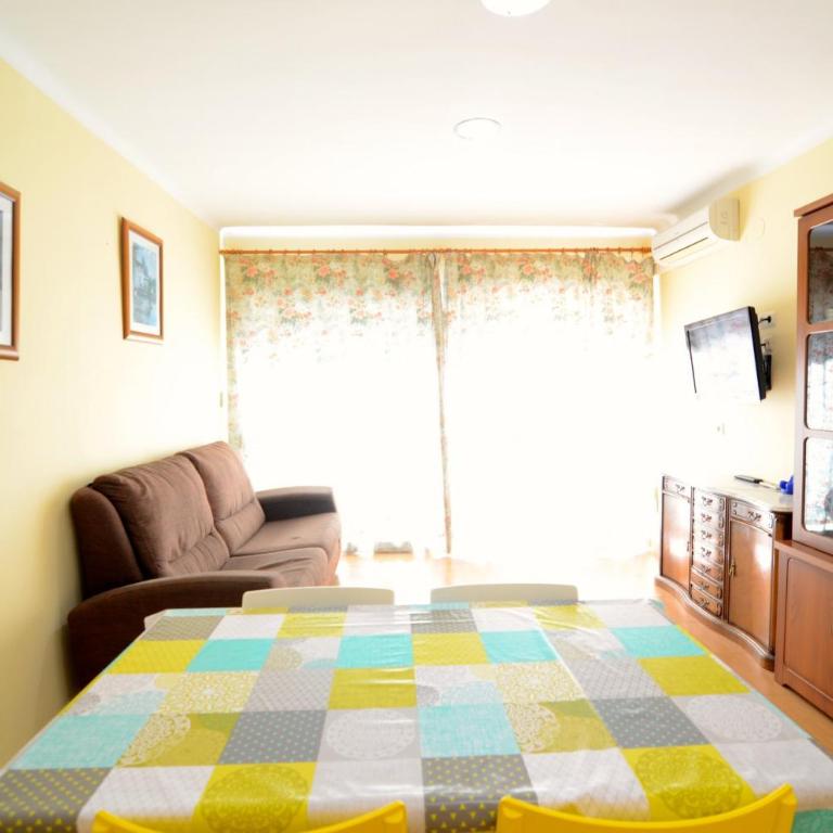 OMEGA 12 2-A - Two-Bedroom Apartment - 10