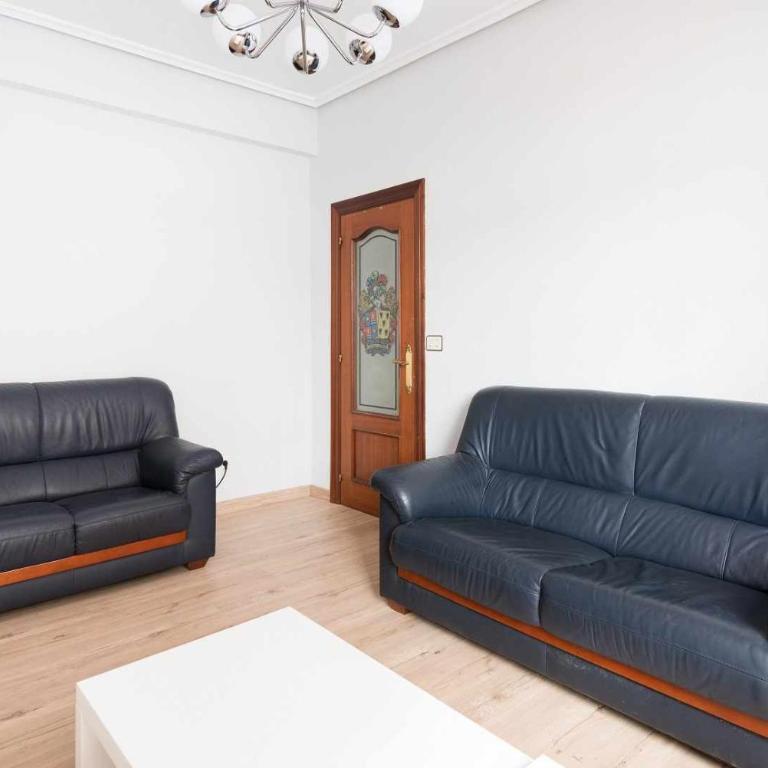 Bilbao 10 minutos andando Casco Viejo y del centro - Three-Bedroom Apartment - 6
