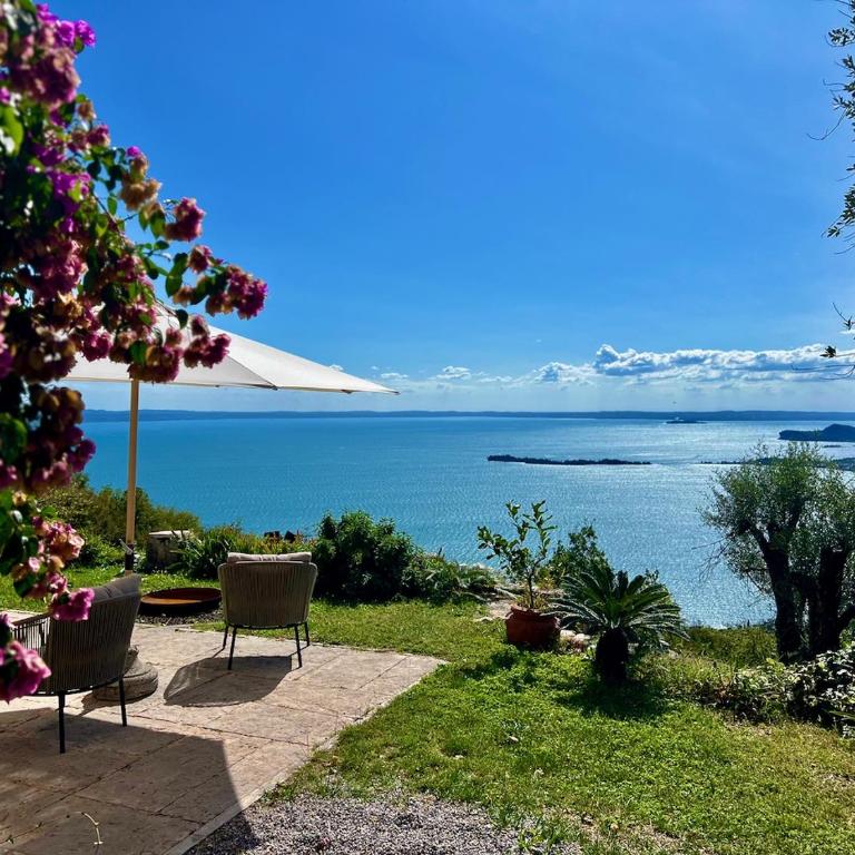 Neu- Villa Ventinove zauberhaft renovierte Landhausvilla mit traumhaftem 180-Seeblick und Park - Villa - 6