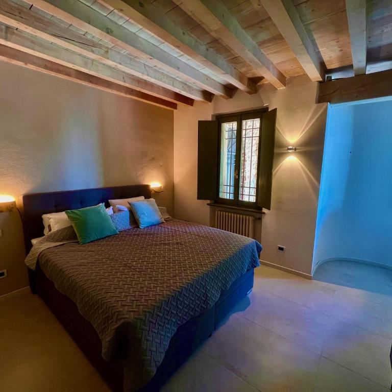 Neu- Villa Ventinove zauberhaft renovierte Landhausvilla mit traumhaftem 180-Seeblick und Park - Villa - 43