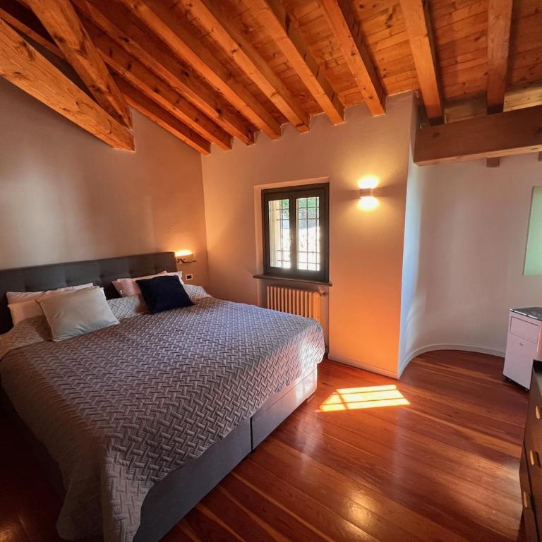 Neu- Villa Ventinove zauberhaft renovierte Landhausvilla mit traumhaftem 180-Seeblick und Park - Villa - 31
