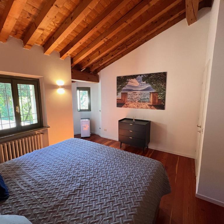 Neu- Villa Ventinove zauberhaft renovierte Landhausvilla mit traumhaftem 180-Seeblick und Park - Villa - 32