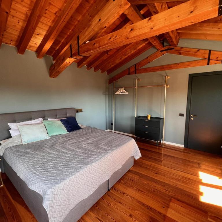 Neu- Villa Ventinove zauberhaft renovierte Landhausvilla mit traumhaftem 180-Seeblick und Park - Villa - 40
