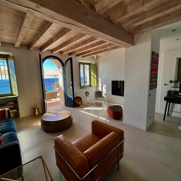 Neu- Villa Ventinove zauberhaft renovierte Landhausvilla mit traumhaftem 180-Seeblick und Park - Villa - 20