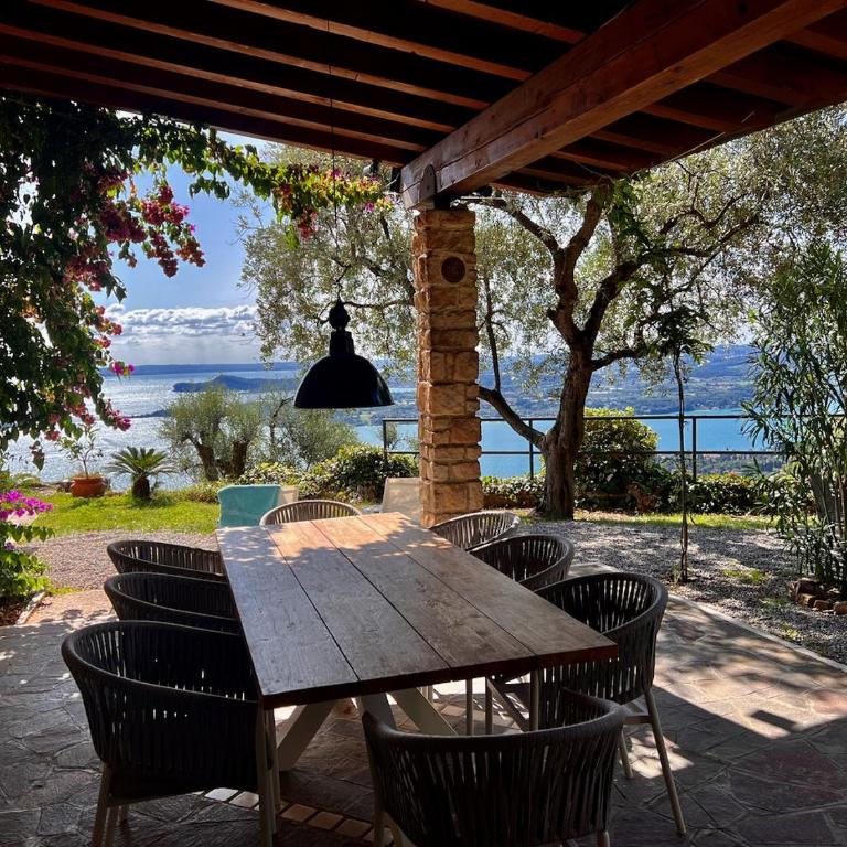 Neu- Villa Ventinove zauberhaft renovierte Landhausvilla mit traumhaftem 180-Seeblick und Park - Villa - 29