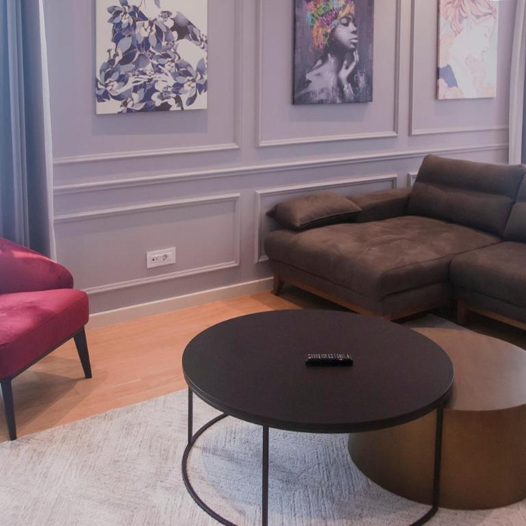 H41 Luxury Suites - Executive Apartman - 3