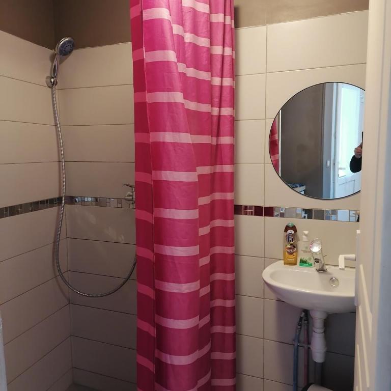 Studio meublée independant 1 - Appartement 1 Chambre - 2