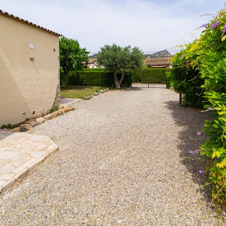 Sistach Rentals Nablanca - Villa - 16