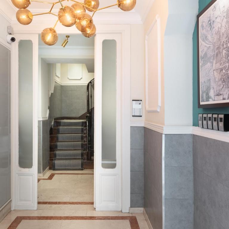 Carretas Apartments - Two-Bedroom Apartment (5 Adults) - 13