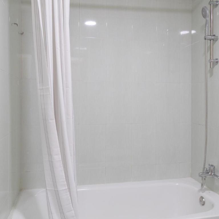 Luminoso Madrid Javalambre Temporal - Two-Bedroom Apartment - 42
