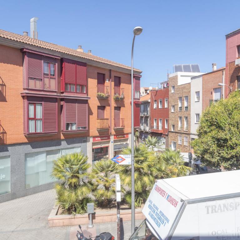 Luminoso Madrid Javalambre Temporal - Two-Bedroom Apartment - 65
