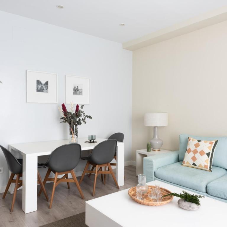 Carretas Apartments - Two-Bedroom Apartment (4 Adults) - 17