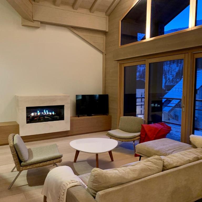 Le chalet sous-toiture Nánshān : spacieux, lumineux et idéalement situé à Auron - Appartement - 4