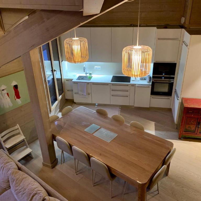 Le chalet sous-toiture Nánshān : spacieux, lumineux et idéalement situé à Auron - Appartement - 5