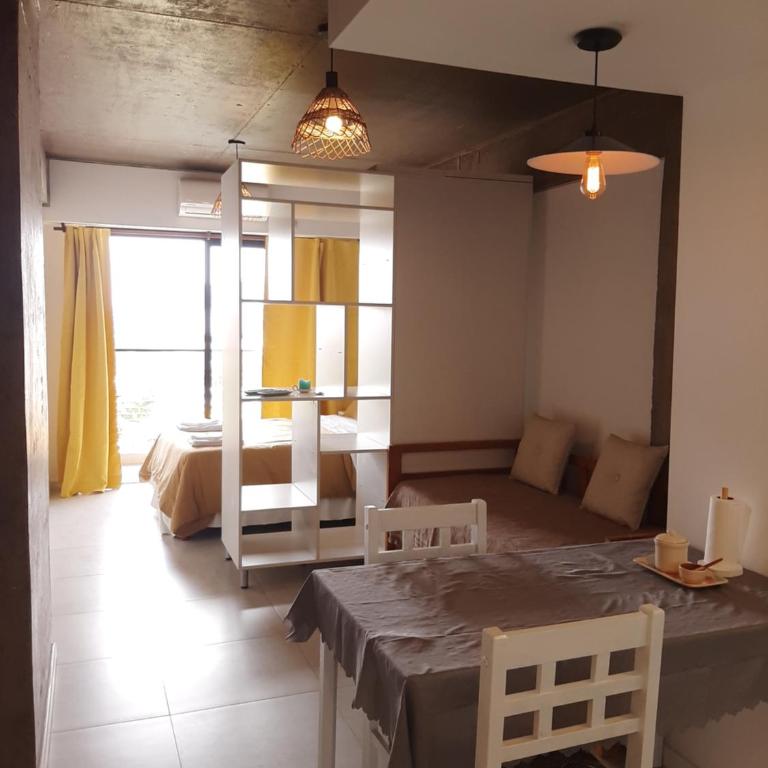 Amplio y cómodo Monoambiente - One-Bedroom Apartment - 1