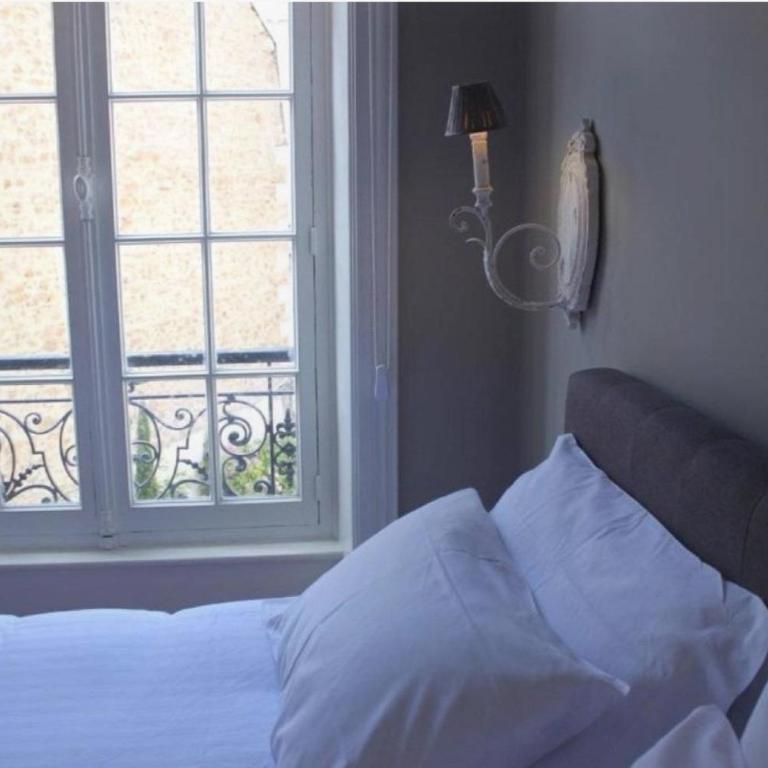 La Villa Beaupeyrat - Appart Hôtel de Charme dans bâtisse de caractère à 400m du coeur de ville de Limoges - Accès autonome - Bright Comfort Grand Studio - 1