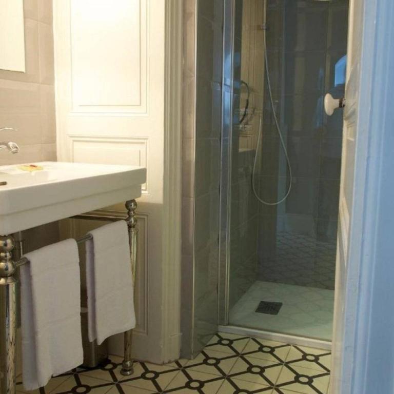 La Villa Beaupeyrat - Appart Hôtel de Charme dans bâtisse de caractère à 400m du coeur de ville de Limoges - Accès autonome - Bright Comfort Grand Studio - 4