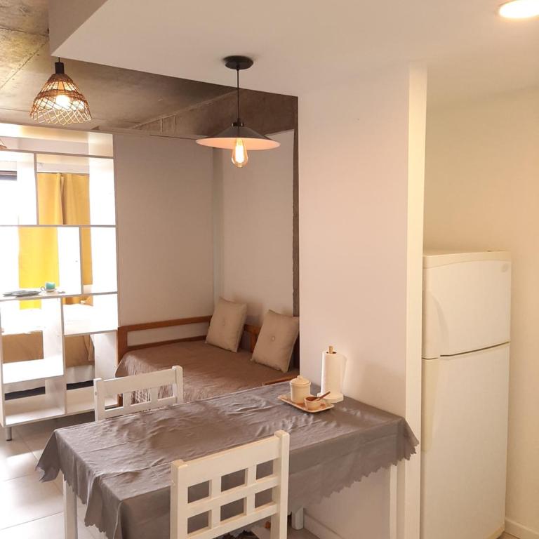 Amplio y cómodo Monoambiente - One-Bedroom Apartment - 8