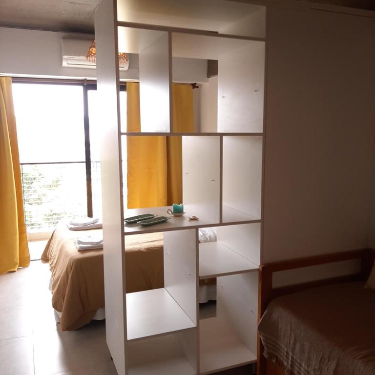Amplio y cómodo Monoambiente - One-Bedroom Apartment - 9
