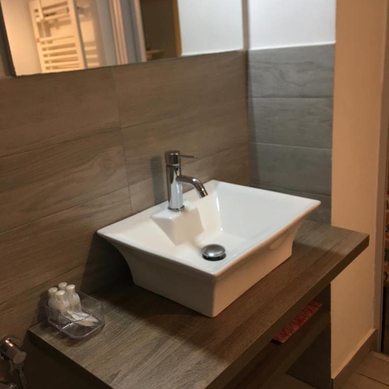 CASA NOAH - One-Bedroom Apartment - 24