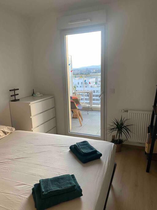 T2 au pieds du métro, la soie - Appartement 1 Chambre - 6