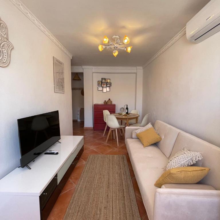 2-Bedroom Apartment with Panoramic Terrace Málaga Center - Apartamento de 2 dormitorios - 3
