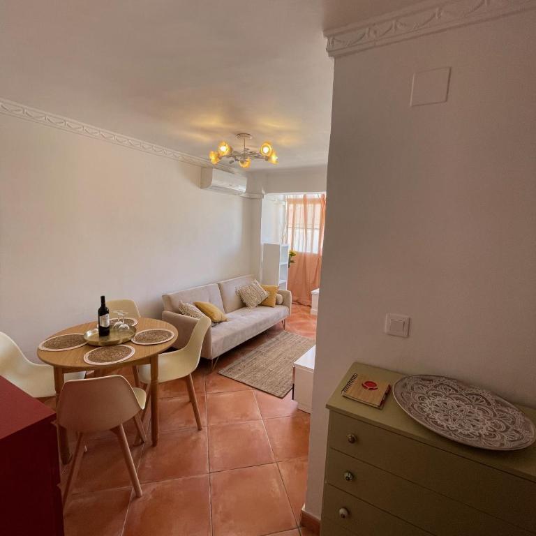 2-Bedroom Apartment with Panoramic Terrace Málaga Center - Apartamento de 2 dormitorios - 20