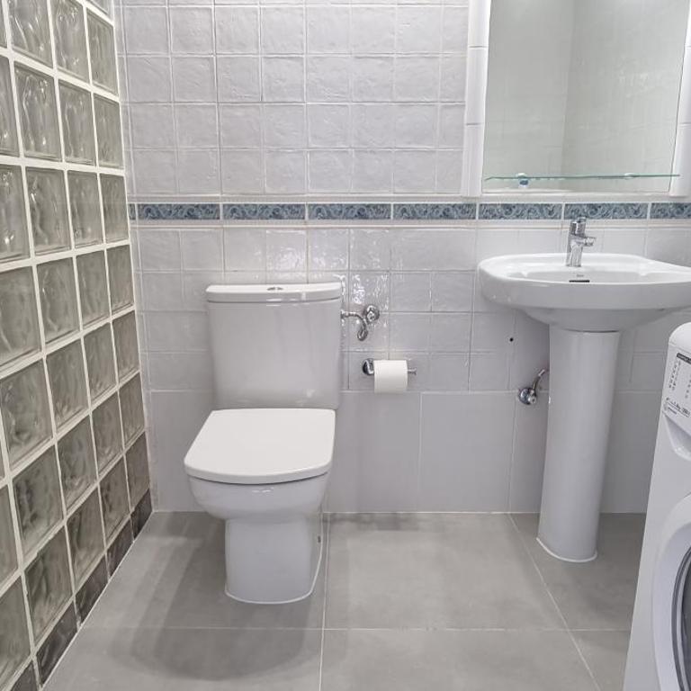Casa Cadiz - Three-Bedroom House - 32