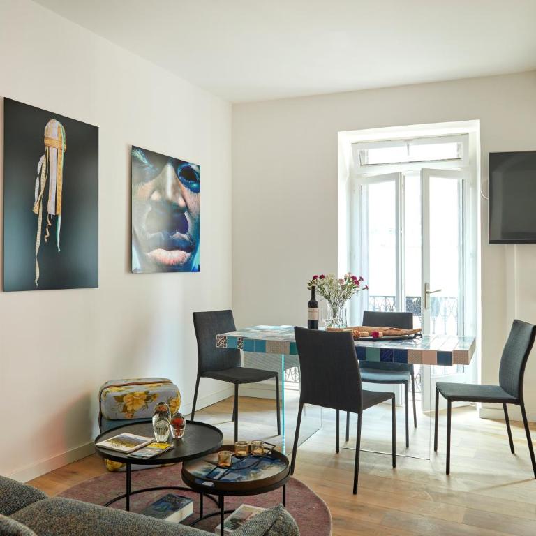 Historic Beziers flat with A C next to les Halles - Apartment - 10