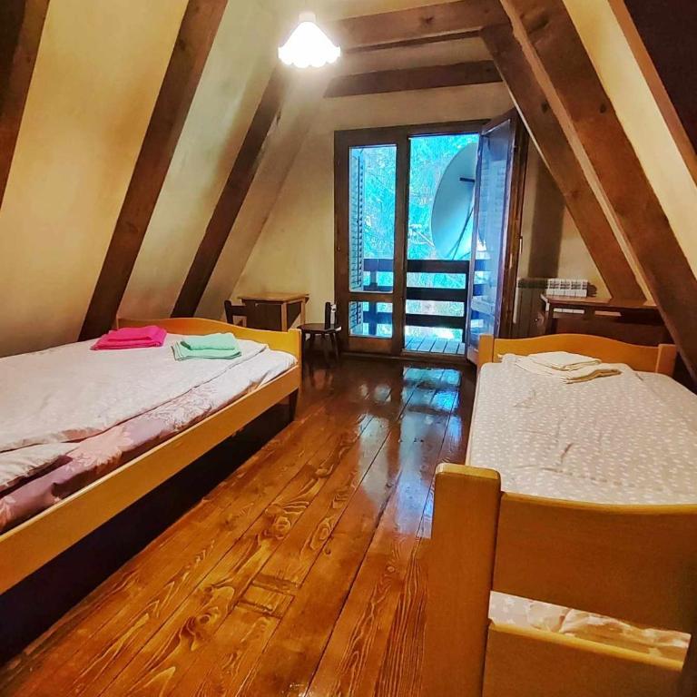Vila Treska 98 - Five-Bedroom House - 11