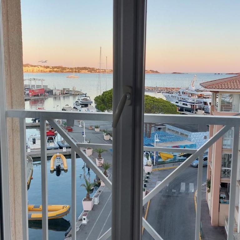 Boutique Apartment Hirondelle Port Frejus - Apartamento Estudio con vistas al mar - 12