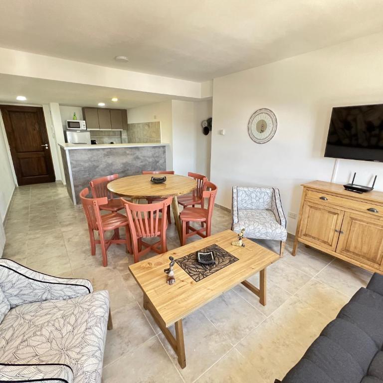 Céntrico con cochera en Bariloche - Apartamento de 2 dormitorios - 3