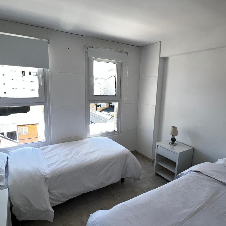 Céntrico con cochera en Bariloche - Apartamento de 2 dormitorios - 2