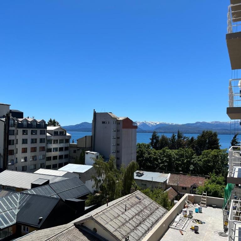 Céntrico con cochera en Bariloche - Apartamento de 2 dormitorios - 6