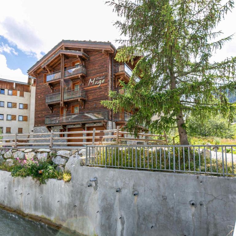 Appartement de prestige avec cheminée, balcon et wifi à Val-d'Isère - FR-1-694-320 - Appartement - 16