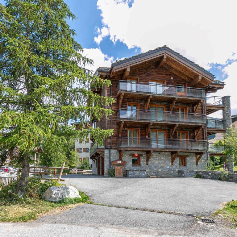Appartement de standing avec balcon ensoleillé, 3 chambres, au cœur de Val-d'Isère - FR-1-694-322 - Appartement - 16