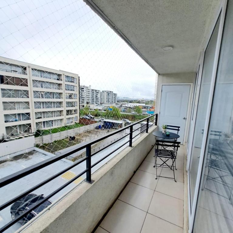 Comodo Dpto. 4to piso - 2P/2B Excelente Conectividad/Buen Sector - Brisas Del Sol - Apartamento de 2 dormitorios - 2