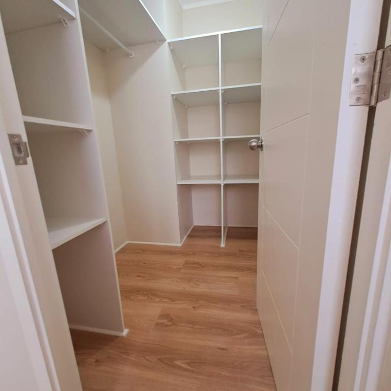 Comodo Dpto. 4to piso - 2P/2B Excelente Conectividad/Buen Sector - Brisas Del Sol - Apartamento de 2 dormitorios - 6