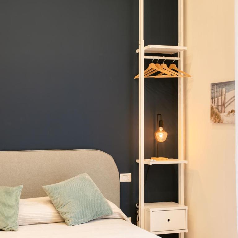 Calaba Chiaia - Appartamento con 2 Camere da Letto - 24