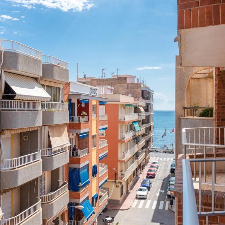 Apartamento Baltico, 50m to Los Locos Beach - Three-Bedroom Apartment - 1