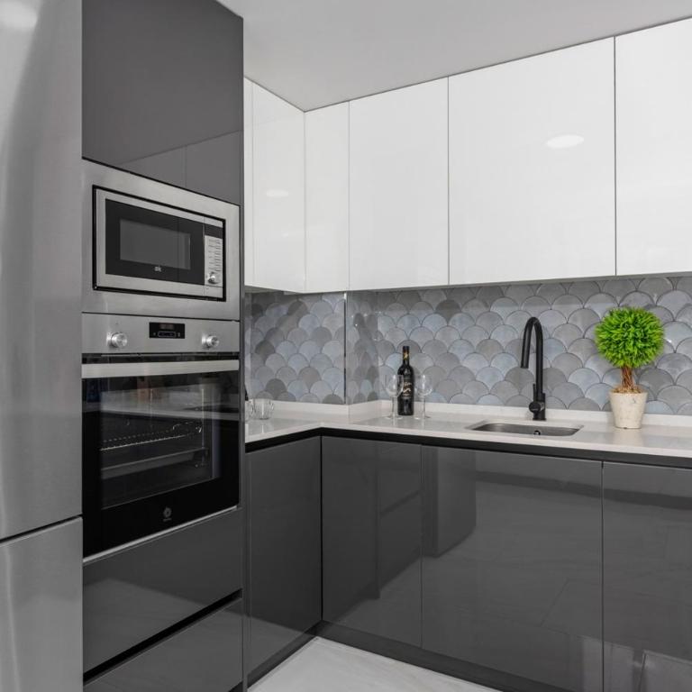 Apartamento Baltico, 50m to Los Locos Beach - Three-Bedroom Apartment - 6