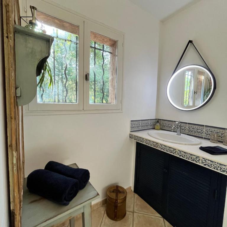 Natur & Jasmin Chambres d'hôtes naturistes en Provence - Chambre Double avec Salle de Bains Privative Extérieure - 5