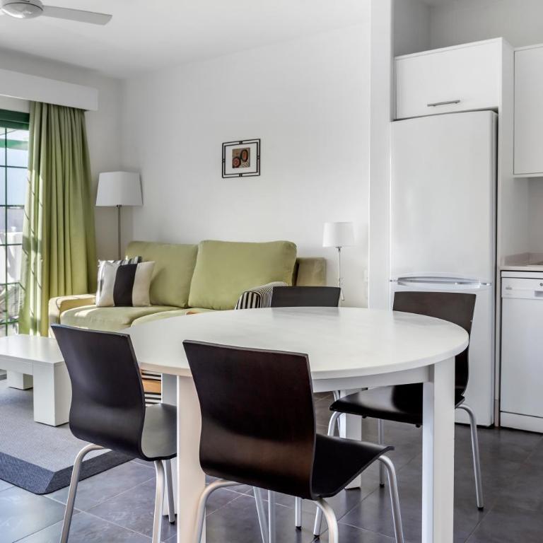 Club del Carmen - One-Bedroom Apartment - 1