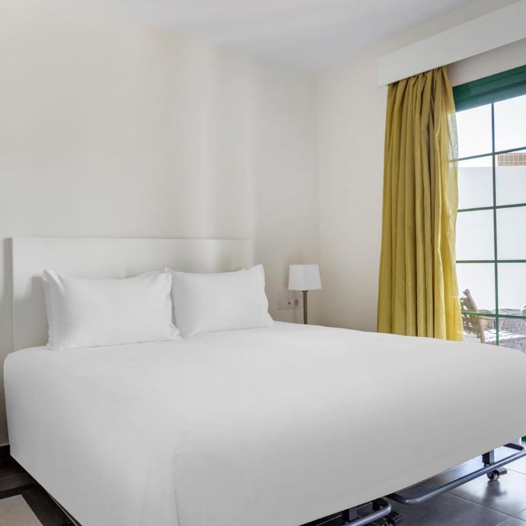 Club del Carmen - Two-Bedroom Villa - 1