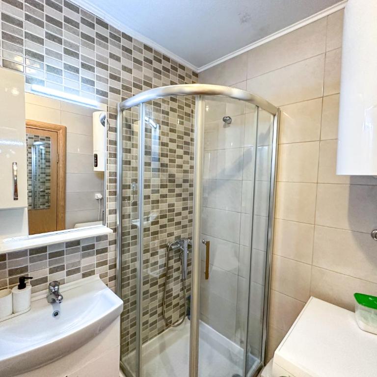 Nikki’s Apartment Podgorica - Two-Bedroom Apartment - 5