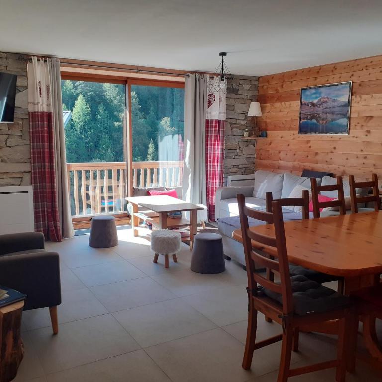 Appartement chaleureux avec wifi de 10 personnes à Val-Cenis - Appartement 3 Chambres - 3