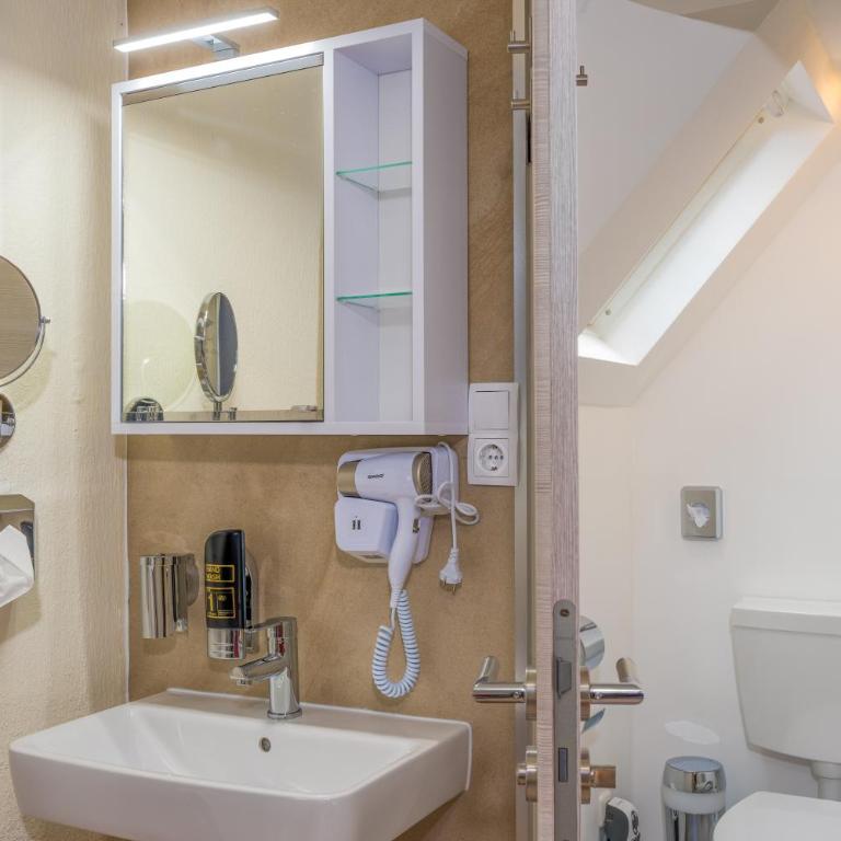 Pension Bayerwald mit Ferienwohnung - Chambre Simple - 4