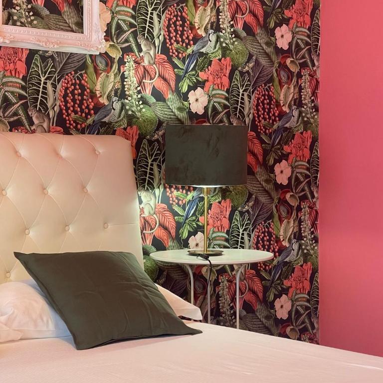 Central Suite Bed&Breakfast - Camera Tripla Comfort - 5